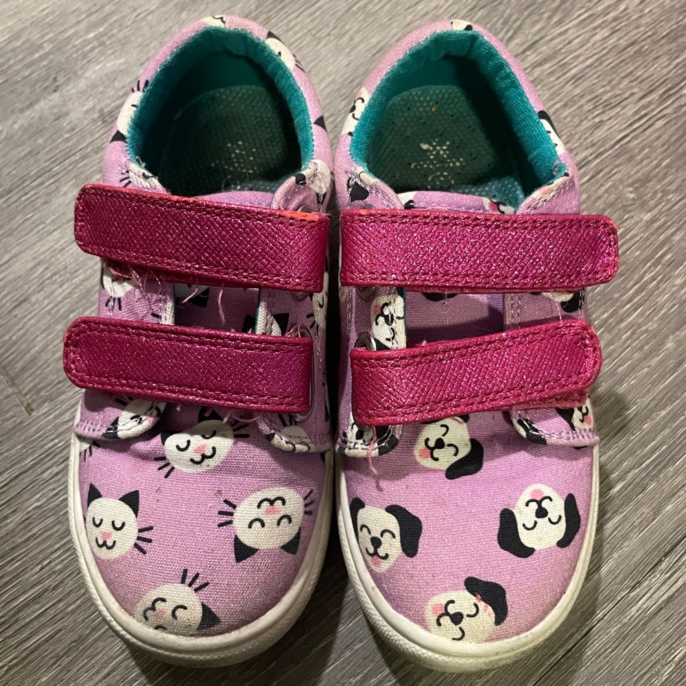 Little girl sneakers